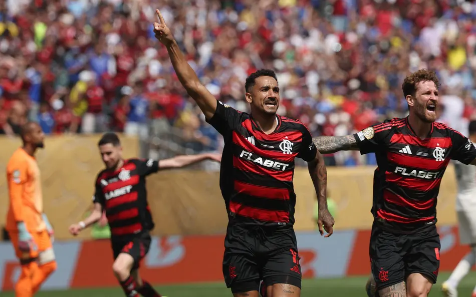 Flamengo faz história e atropela Chelsea por 3 a 1 no Mundial de Clubes